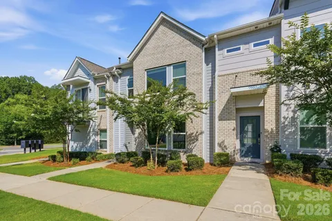 $419,900 | 1450 Winding Stream Road, Charlotte, NC 28206