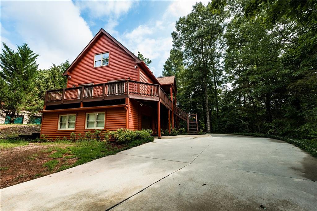 15 Alm Strasse Helen, GA 30545 - Photo 2 of 71 front view of a house with a street