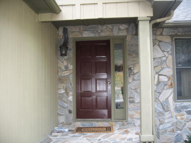 25 Turtle Point Road Pinehurst, NC 28374 - Photo 4 of 21 Covered Front Porch