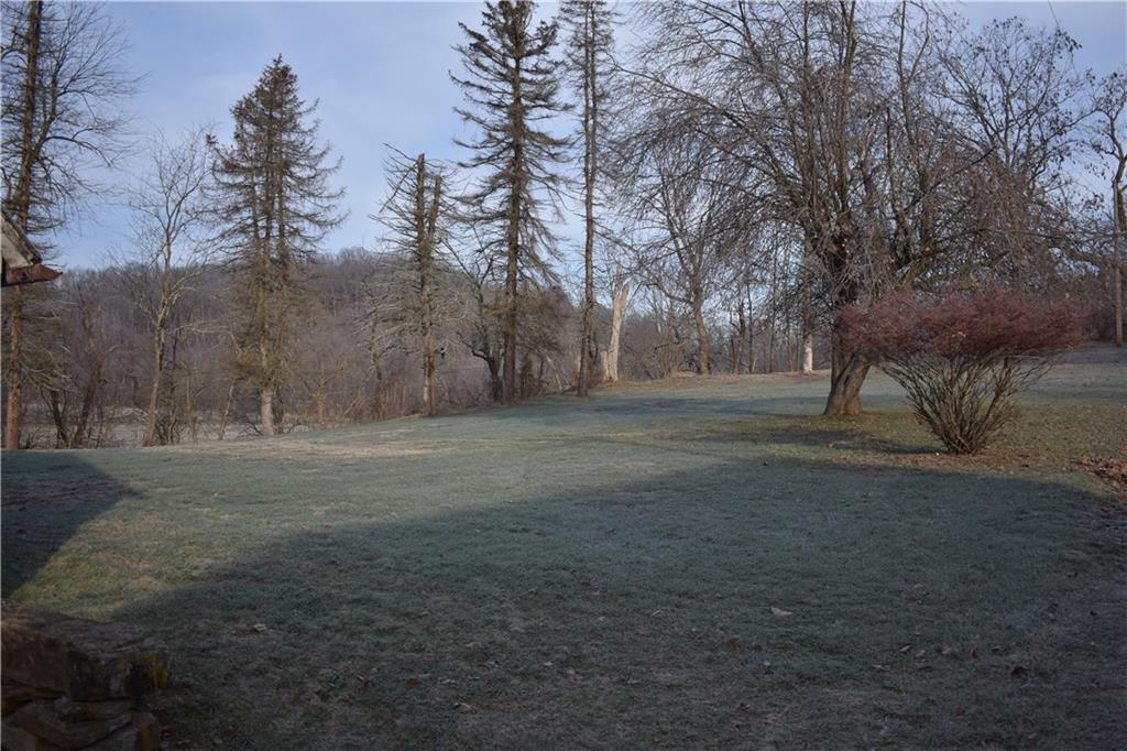 645 10 Mile Road Amity, PA 15311 - Photo 5 of 17