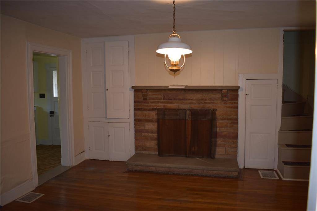 645 10 Mile Road Amity, PA 15311 - Photo 7 of 17