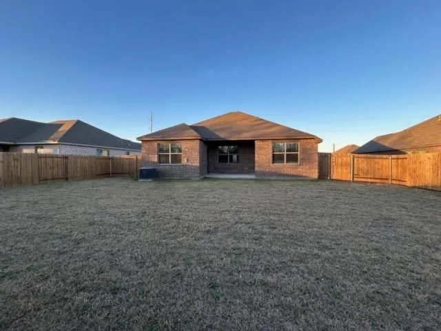$2,200 | 1117 Wheatfield Lane, Crowley, TX 76036
