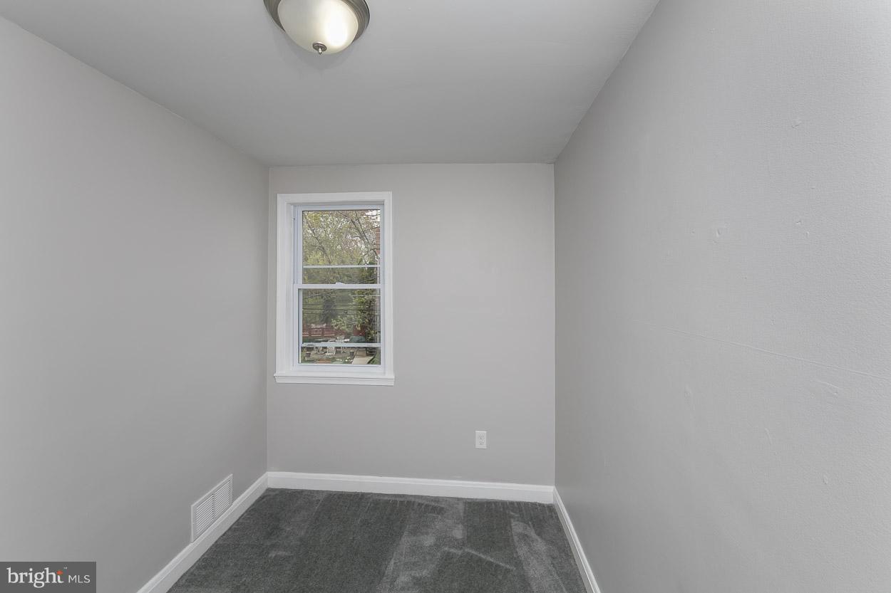 1210 Gleneagle Road Baltimore, MD 21239 - Photo 15 of 25 Bedroom