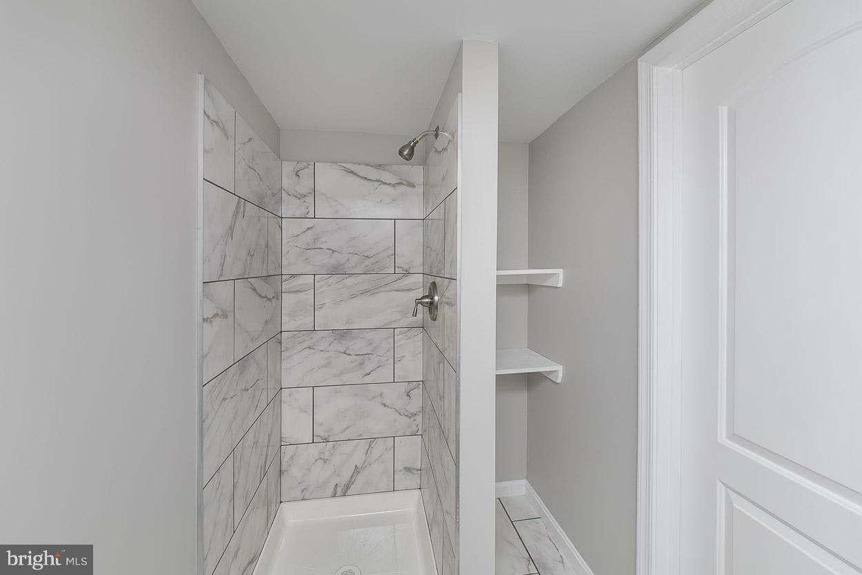 1210 Gleneagle Road Baltimore, MD 21239 - Photo 23 of 25 Bath