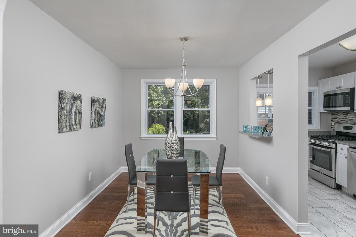 1210 Gleneagle Road Baltimore, MD 21239 - Photo 4 of 25 Dining Room