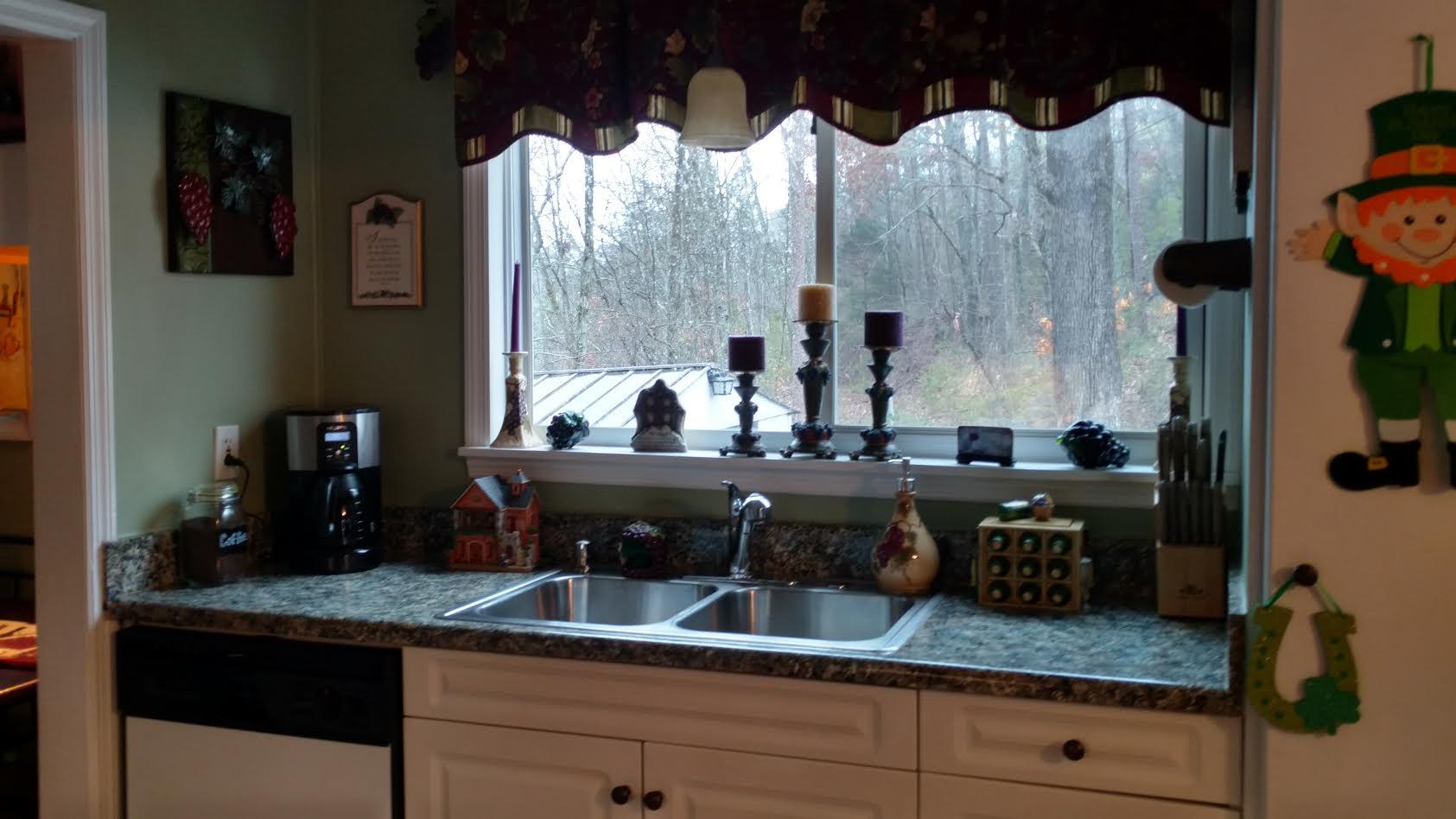 59 Ridgeland Road Rossville, GA 30741 - Photo 8 of 27 Kitchen