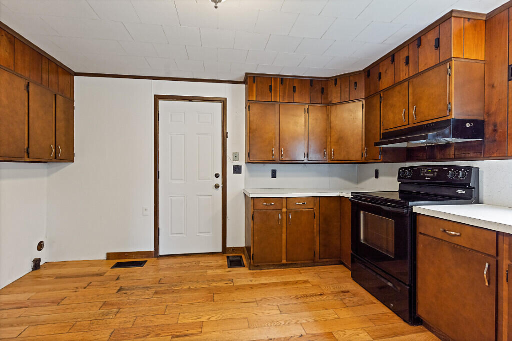 7 James Street Bingham, ME 04920 - Photo 15 of 45 26_BP5A0078_DxO_mls