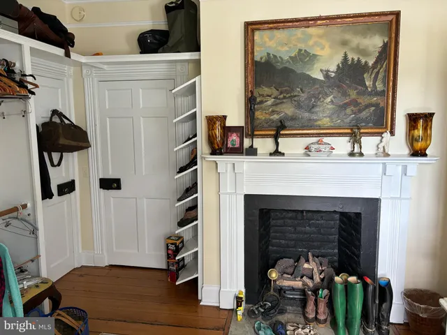 a view of a backyard of the house