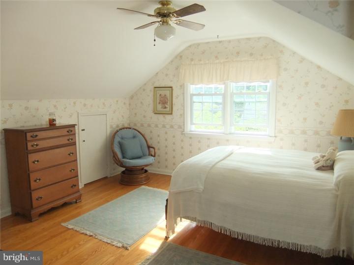 2 Locust Road Morton, PA 19070 - Photo 14 of 22