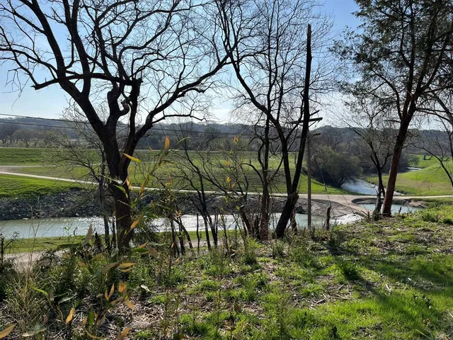 a view of outdoor space