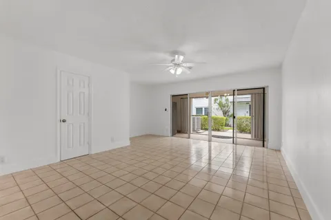 $735,000 | 1194 Hillsboro Mile, Unit 72, Hillsboro Beach, FL 33064