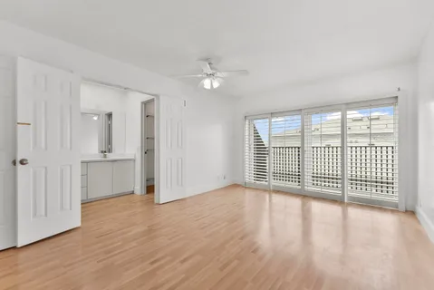 $735,000 | 1194 Hillsboro Mile, Unit 72, Hillsboro Beach, FL 33064