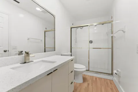 $735,000 | 1194 Hillsboro Mile, Unit 72, Hillsboro Beach, FL 33064