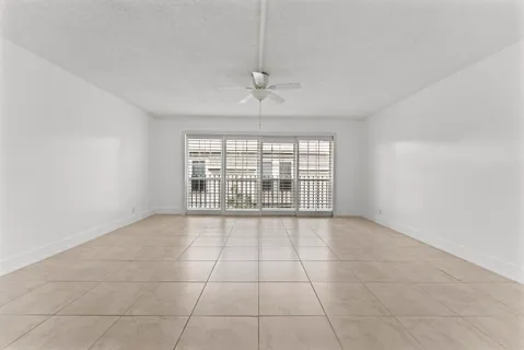 $735,000 | 1194 Hillsboro Mile, Unit 72, Hillsboro Beach, FL 33064