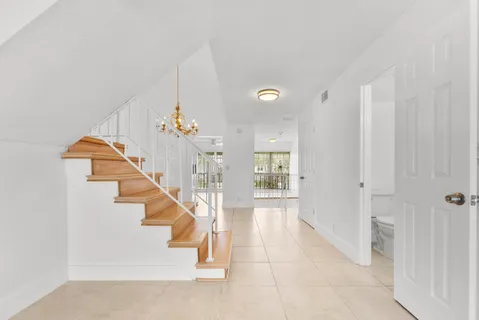 $735,000 | 1194 Hillsboro Mile, Unit 72, Hillsboro Beach, FL 33064