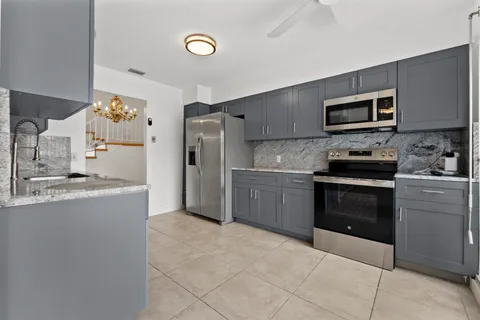 $735,000 | 1194 Hillsboro Mile, Unit 72, Hillsboro Beach, FL 33064