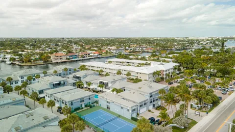 $735,000 | 1194 Hillsboro Mile, Unit 72, Hillsboro Beach, FL 33064