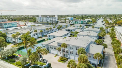 $735,000 | 1194 Hillsboro Mile, Unit 72, Hillsboro Beach, FL 33064