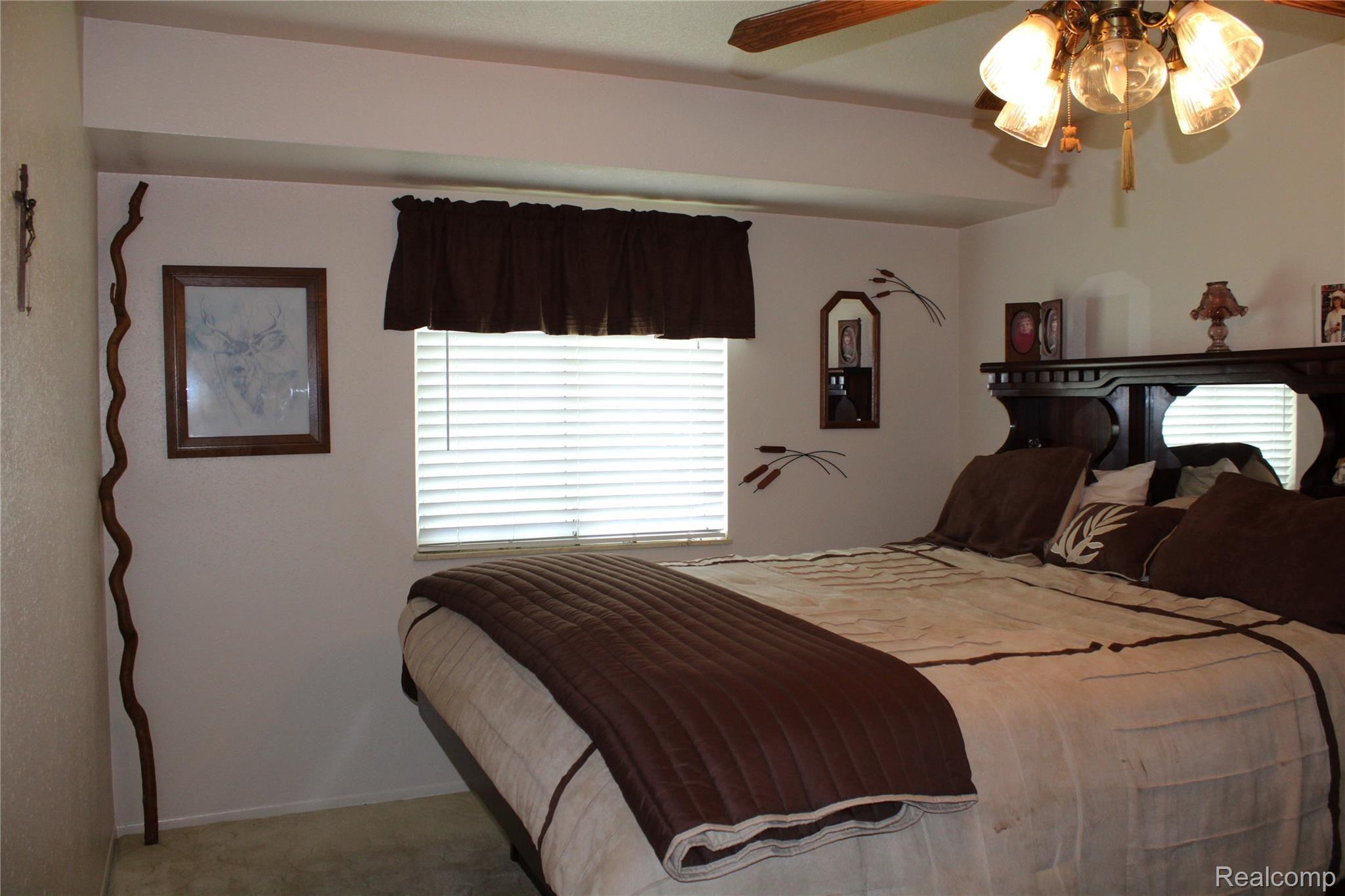 4498 Regency Road Swartz Creek, MI 48473 - Photo 19 of 38 IMG_0441.JPG