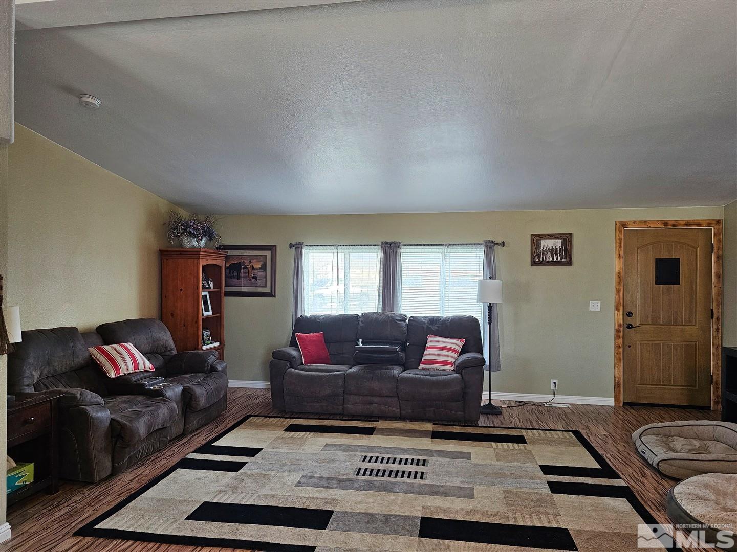 6 Basque Lane Yerington, NV 89447 - Photo 8 of 23 Photo 8