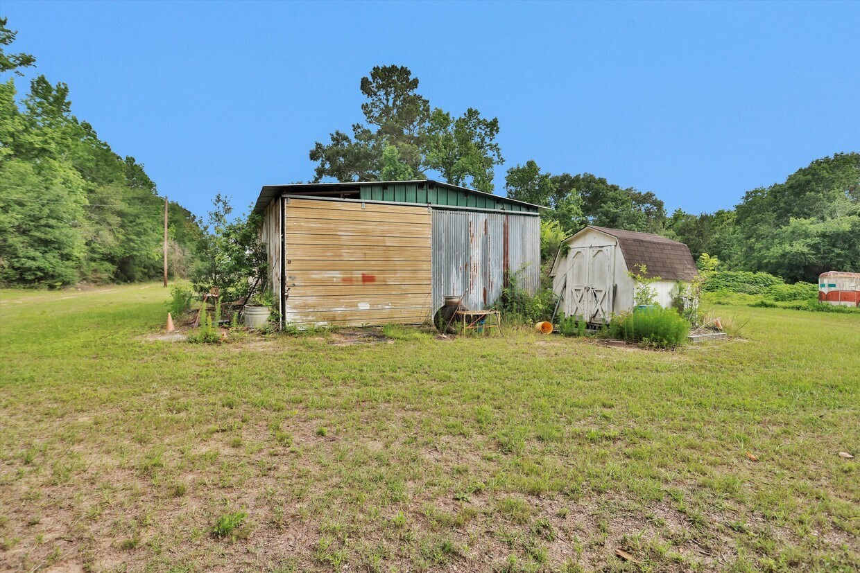 15635 Hwy 105 Road Conroe, TX 77306 - Photo 14 of 22