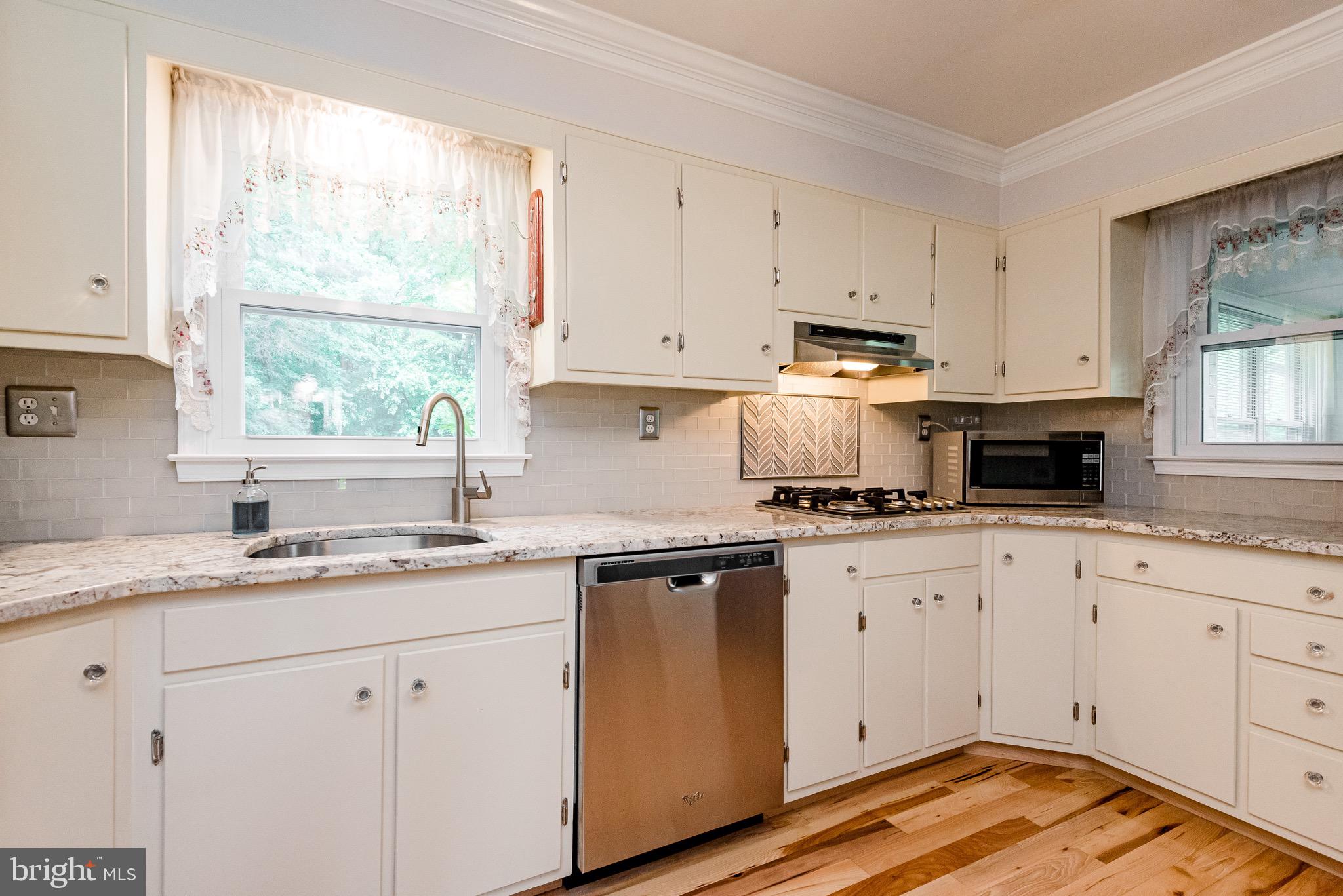 20 Brookfield Road Pasadena, MD 21122 - Photo 13 of 71