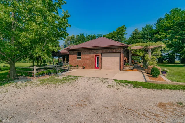 $549,000 | 3999 West 950 South, Waveland, IN 47989