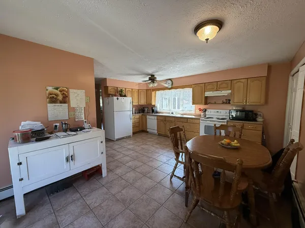 $440,000 | 49 Hemlock Street, Sabattus, ME 04280