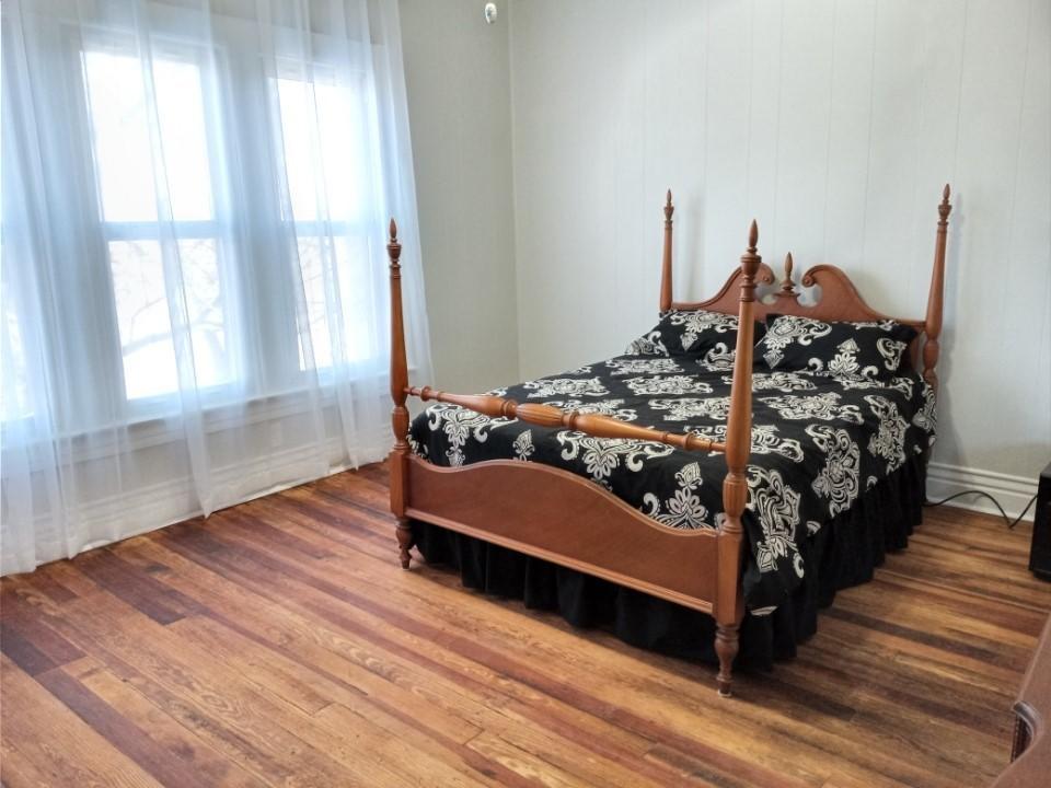 565 Spencer Hamilton Road Loretto, KY 40037 - Photo 14 of 26 Collin upstairs bed