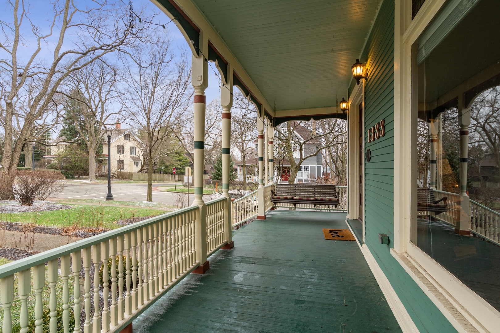 1333 Church Street Evanston, IL 60201 - Photo 4 of 32 a view of a porch