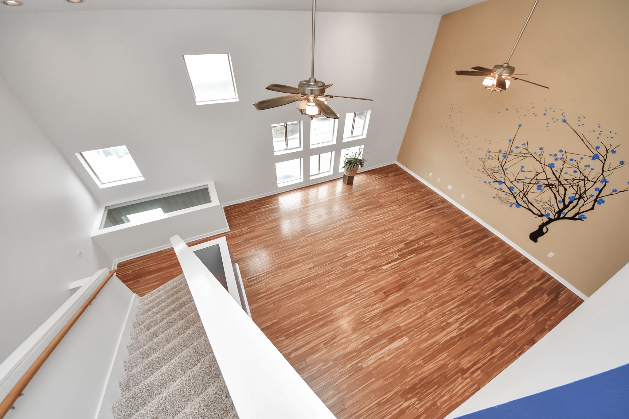1428 Bailey Street Houston, TX 77019 - Photo 29 of 38