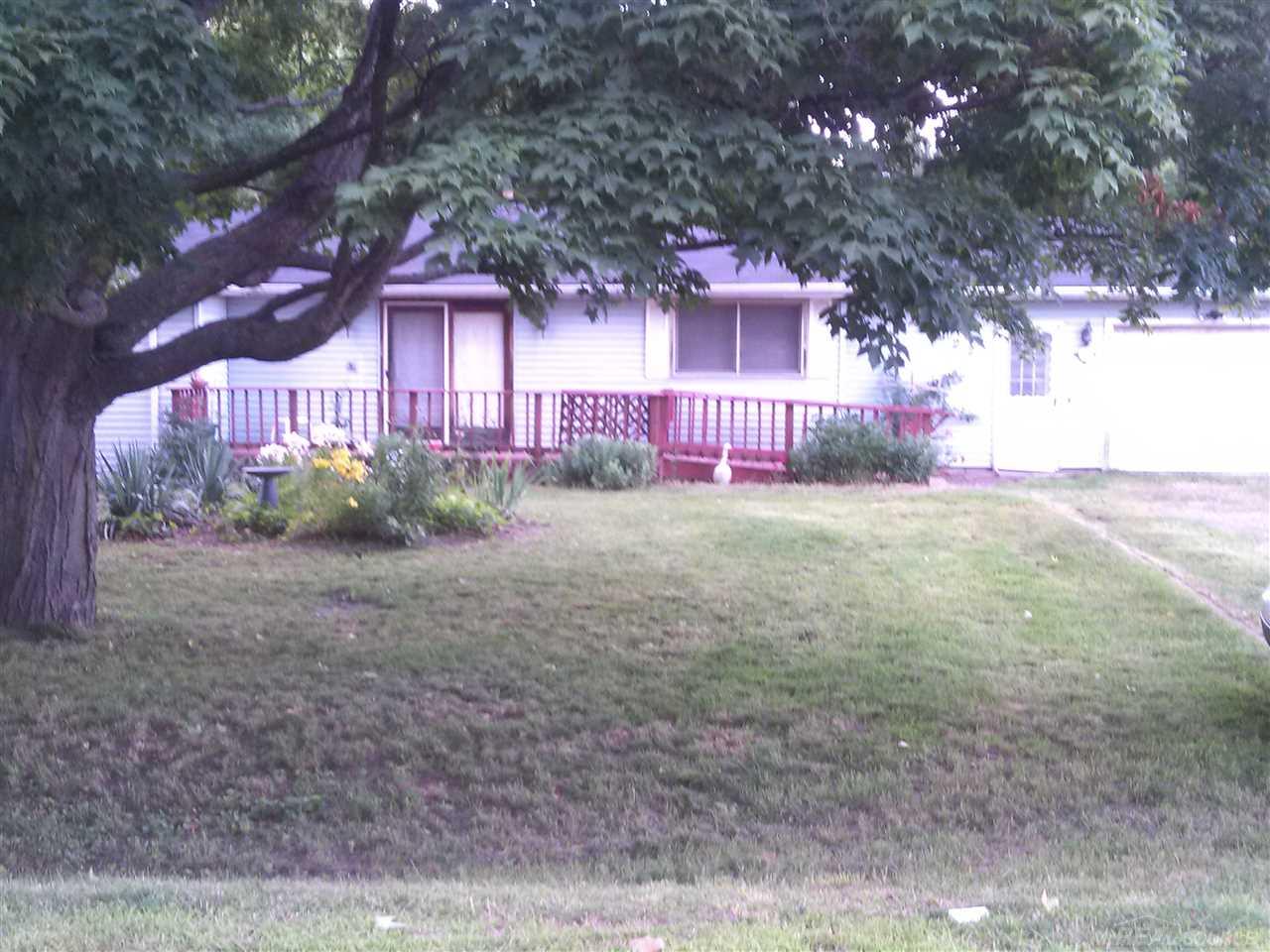 822 West Barnes Road Fostoria, MI 48435 - Photo 2 of 14