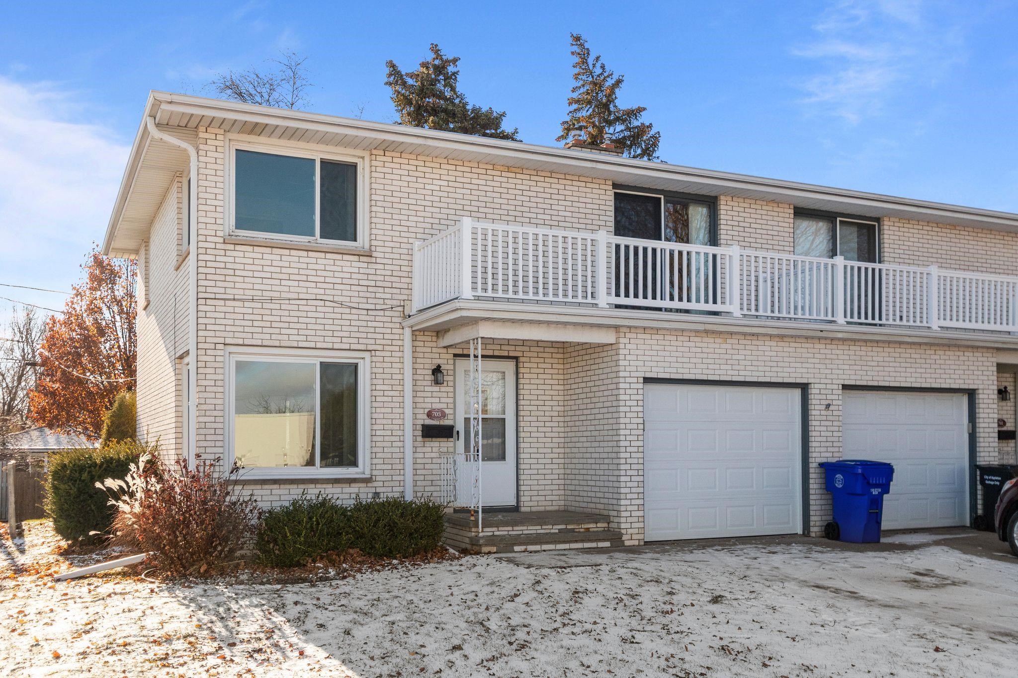 701 East Longview Drive Appleton, WI 54911 - Photo 2 of 30