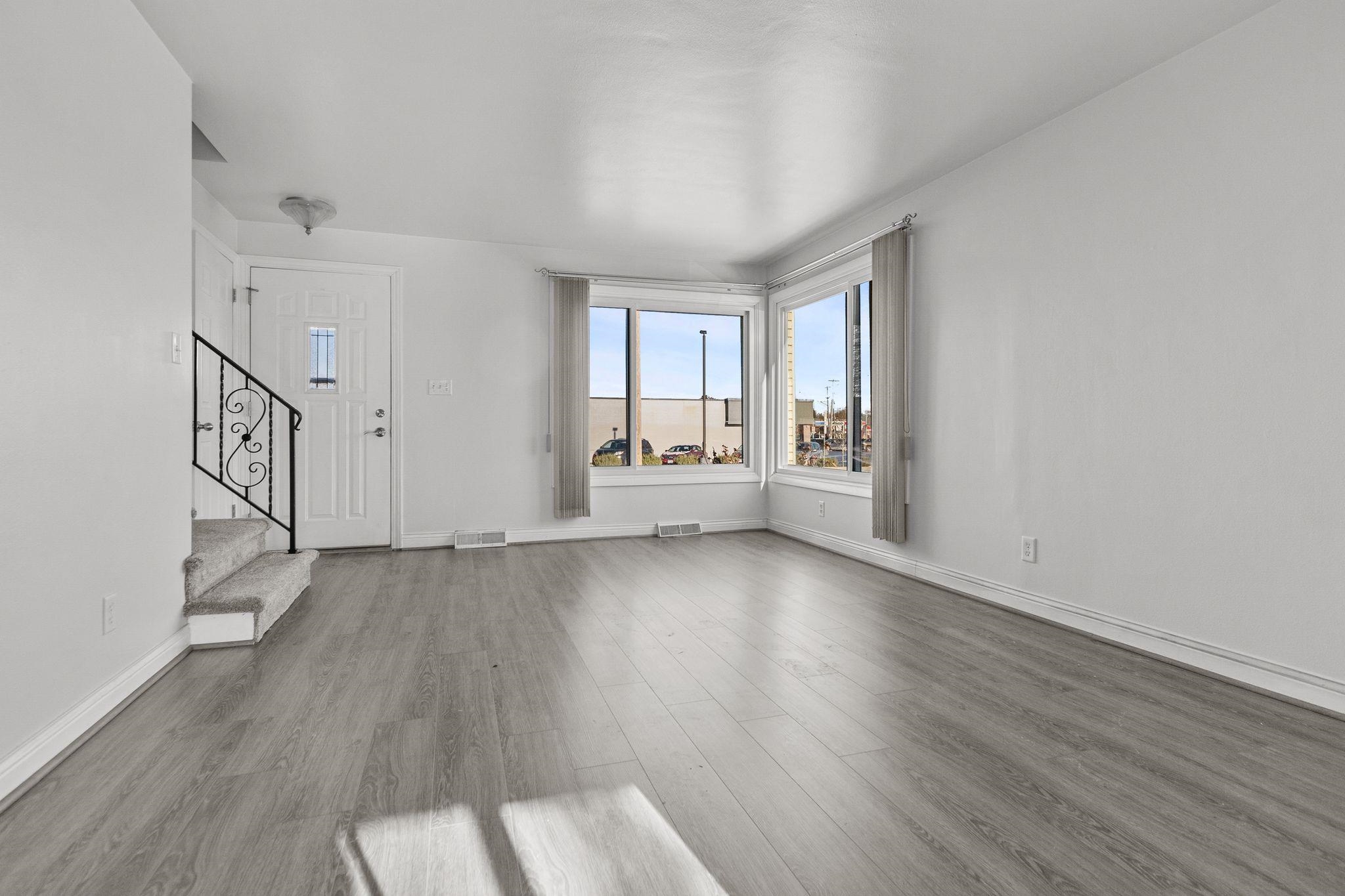 701 East Longview Drive Appleton, WI 54911 - Photo 5 of 30