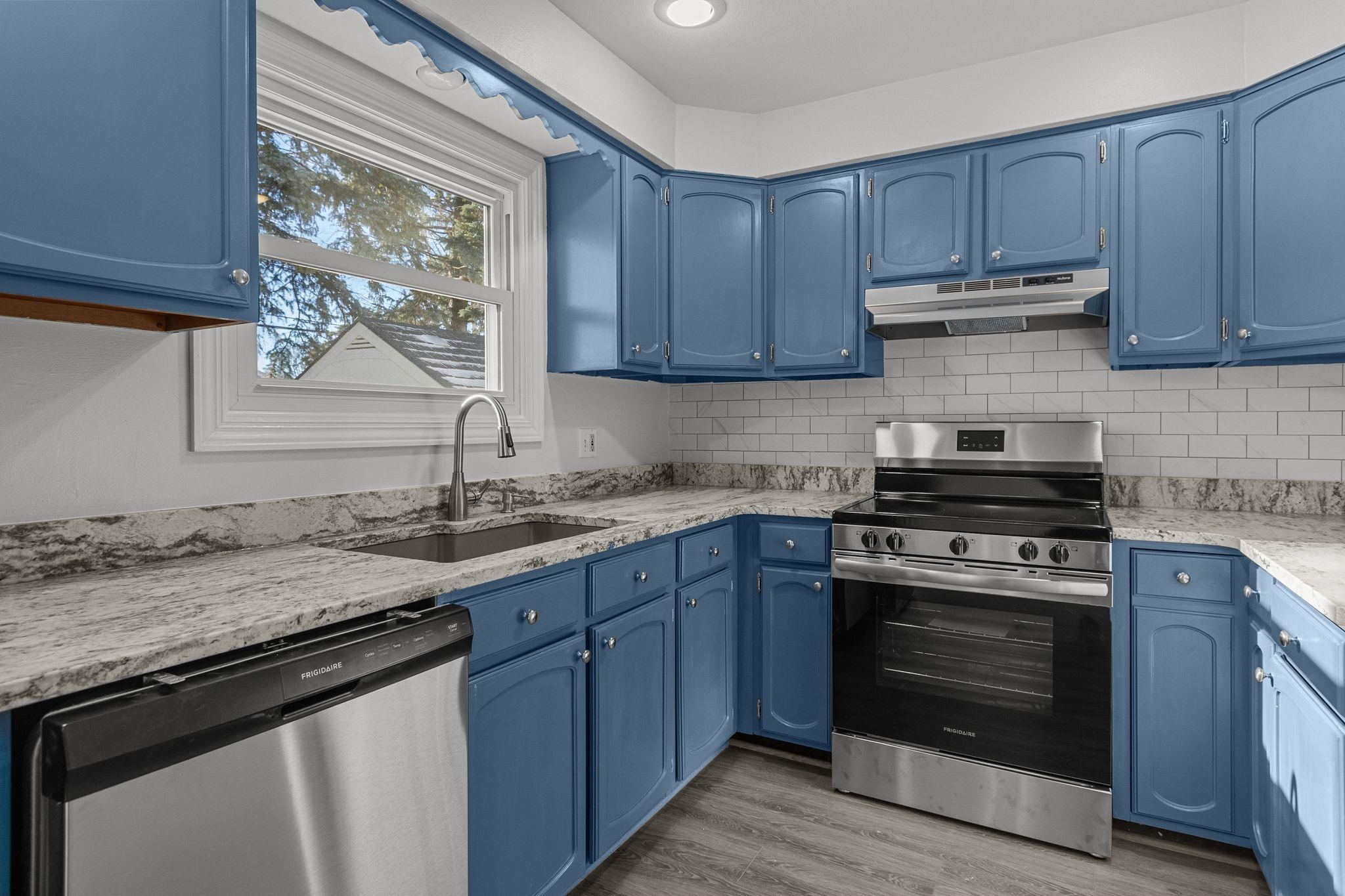 701 East Longview Drive Appleton, WI 54911 - Photo 9 of 30