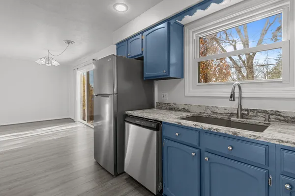 $450,000 | 701 East Longview Drive, Appleton, WI 54911