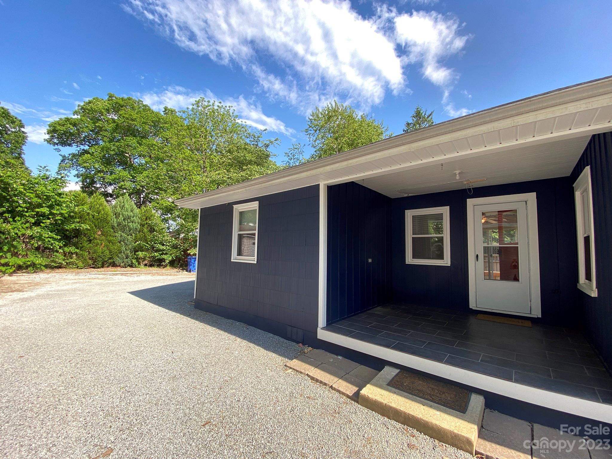 227 Turnpike Road Brevard, NC 28712 - Photo 5 of 38 Gallery Image 5