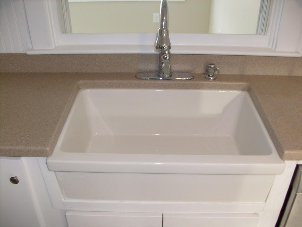 49 Birch Meadow Road Merrimac, MA 01860 - Photo 4 of 27 a close view of sink and bathtub
