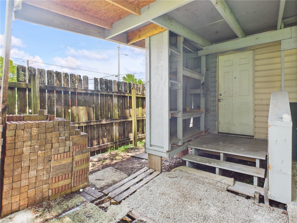 2702 Cavitt Avenue Bryan, TX 77801 - Photo 11 of 21 Entrance to property