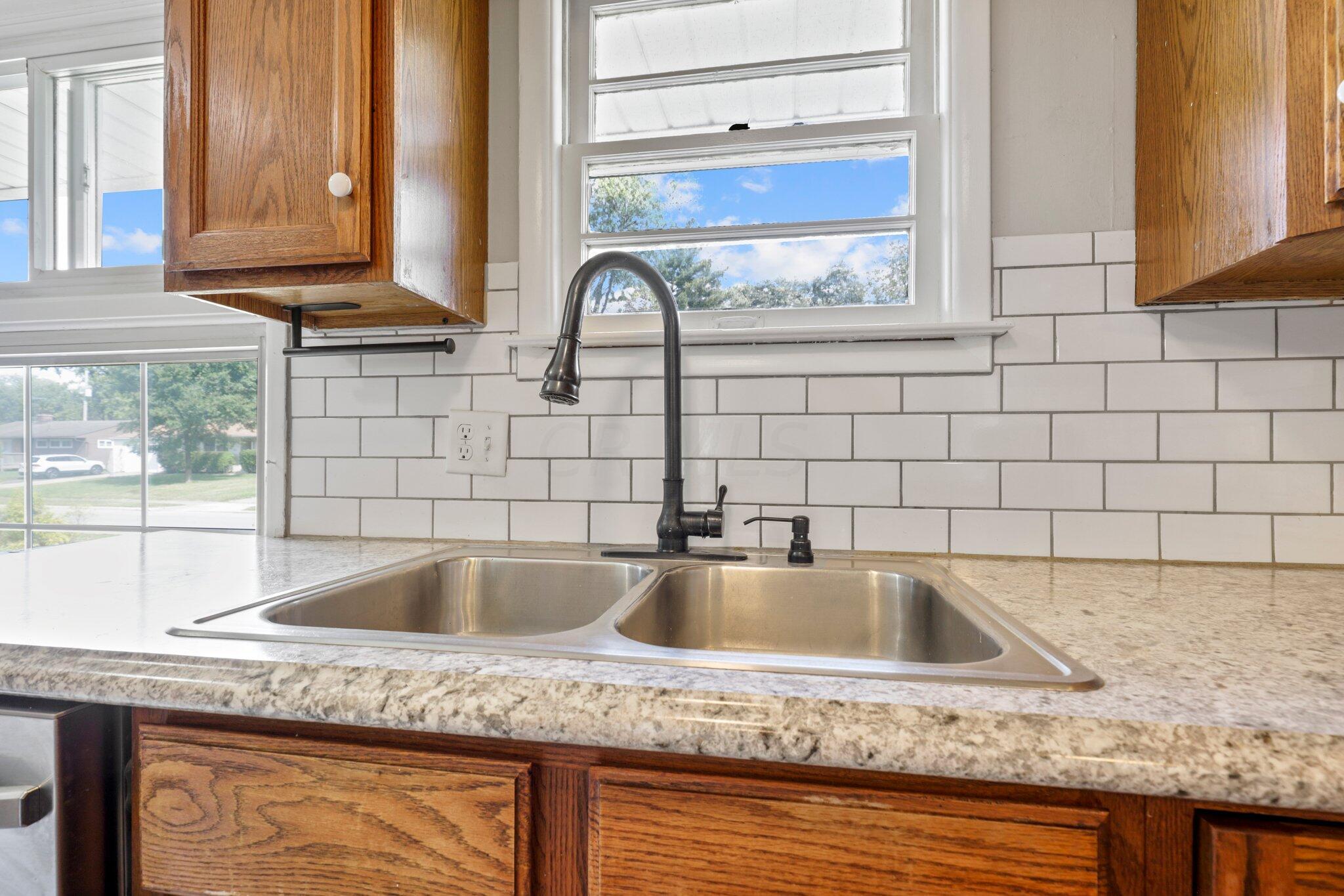 2941 Gerbert Road Columbus, OH 43224 - Photo 5 of 28 13-web-or-mls-_MG_8806