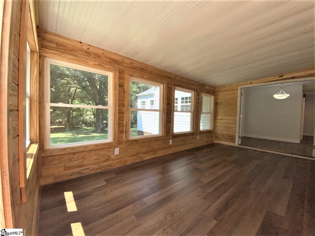 102 Garner Road Pickens, SC 29671 - Photo 14 of 23