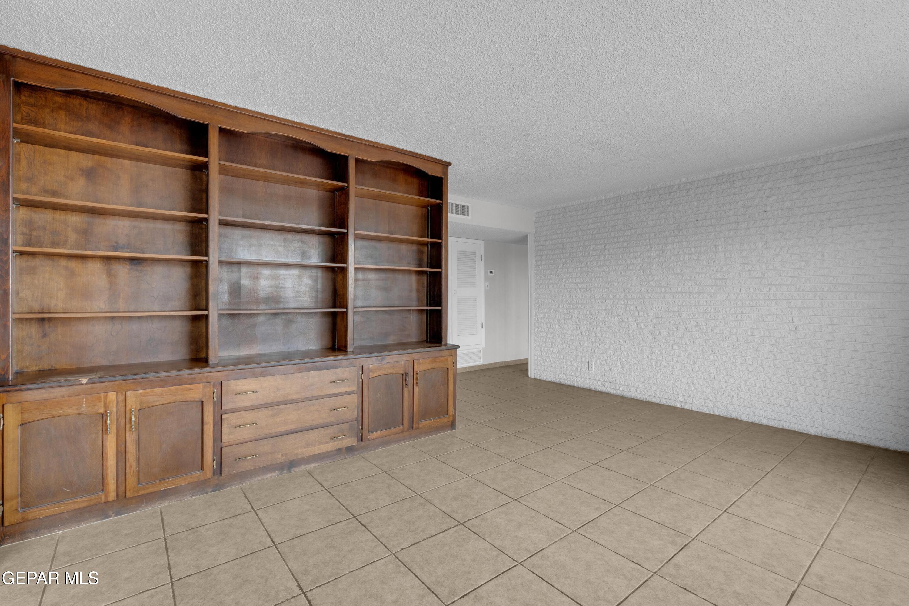 337 Clairemont Road El Paso, TX 79912 - Photo 22 of 45 2 (18)