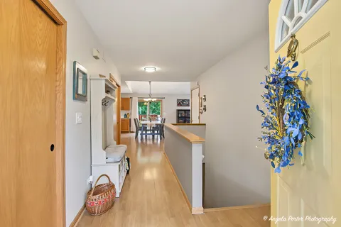 $350,000 | 1642 Wheeler Street, Woodstock, IL 60098