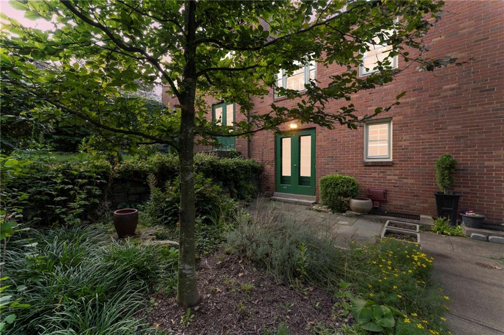 623 Olympia Road Pittsburgh, PA 15211 - Photo 2 of 43 Gallery Image 2