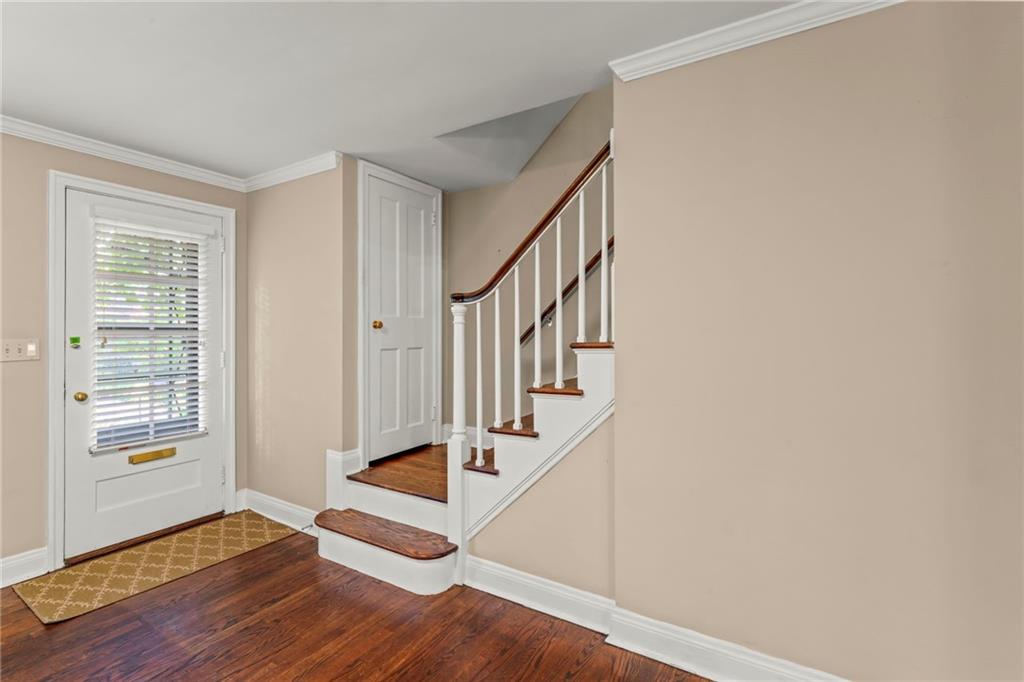 623 Olympia Road Pittsburgh, PA 15211 - Photo 3 of 43 Gallery Image 3