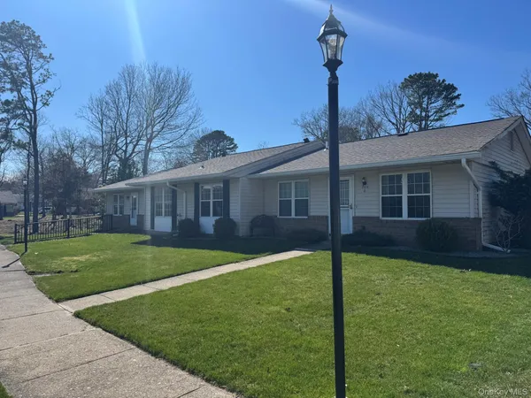 $419,990 | 368 Woodbridge Drive, Unit A, Ridge, NY 11961