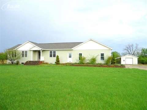 11521 Sharp Road Linden, MI 48451 - Photo 3 of 53 20401583-2.JPG