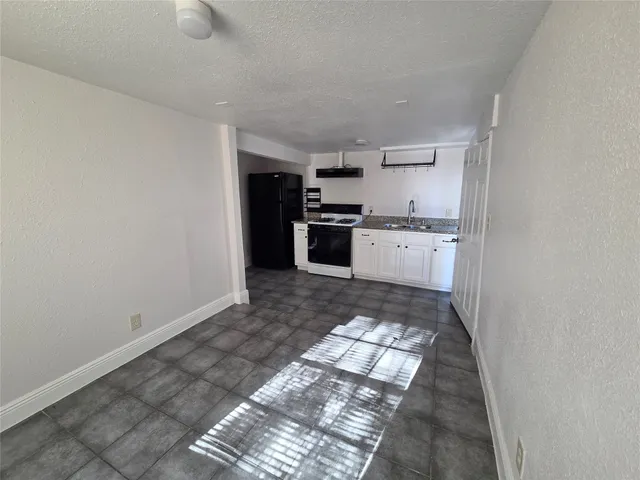 $850 | 302 71st Street, Unit 3, Houston, TX 77011
