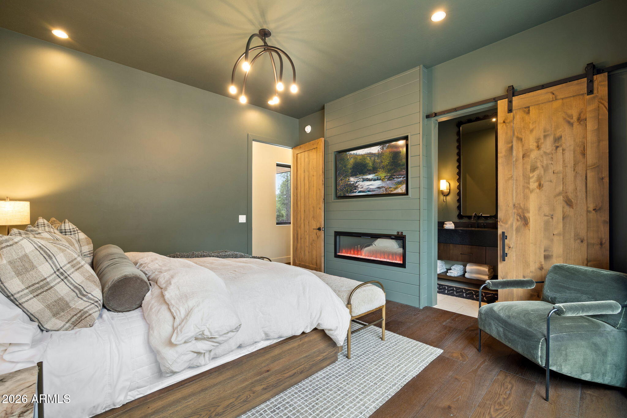 2441 South Monkshood Road Show Low, AZ 85901 - Photo 55 of 90 East Wing 4th Suite