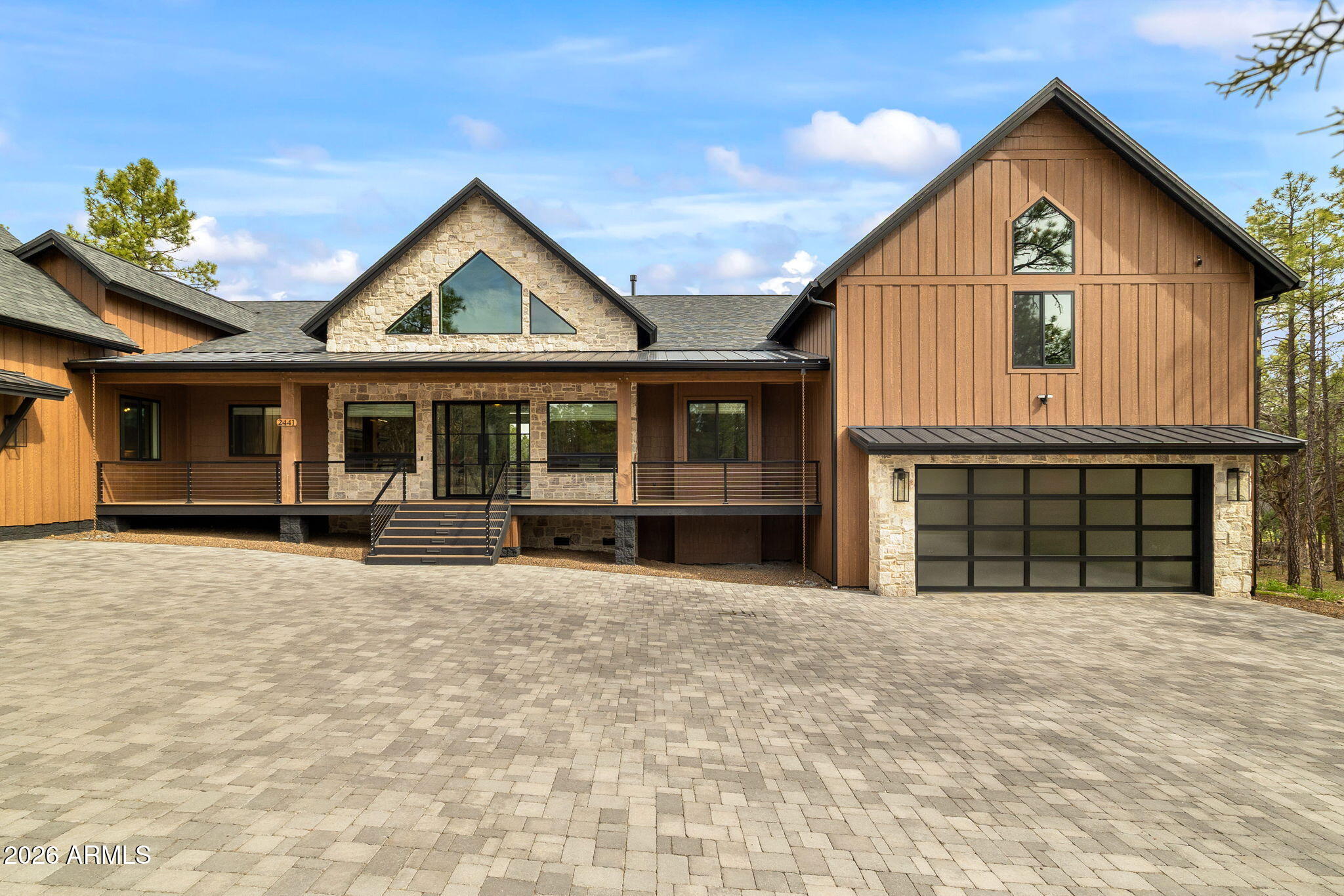 2441 South Monkshood Road Show Low, AZ 85901 - Photo 81 of 90 a view of a house with wooden fence